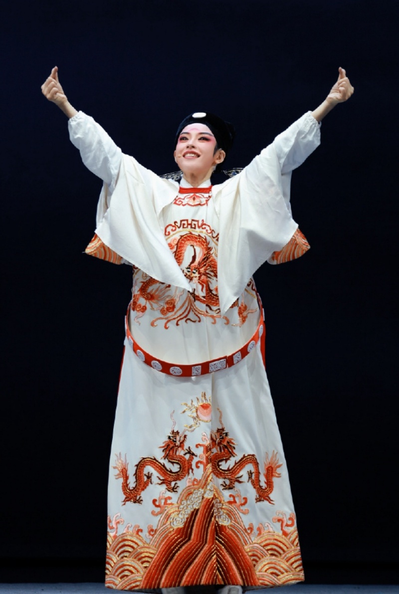 陈丽君